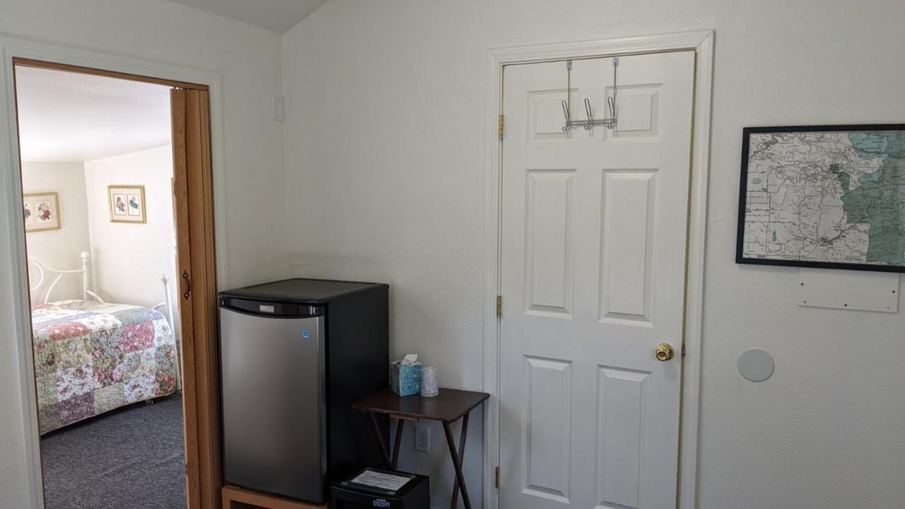 Room #3 At The Apple Place Miramonte Exterior photo