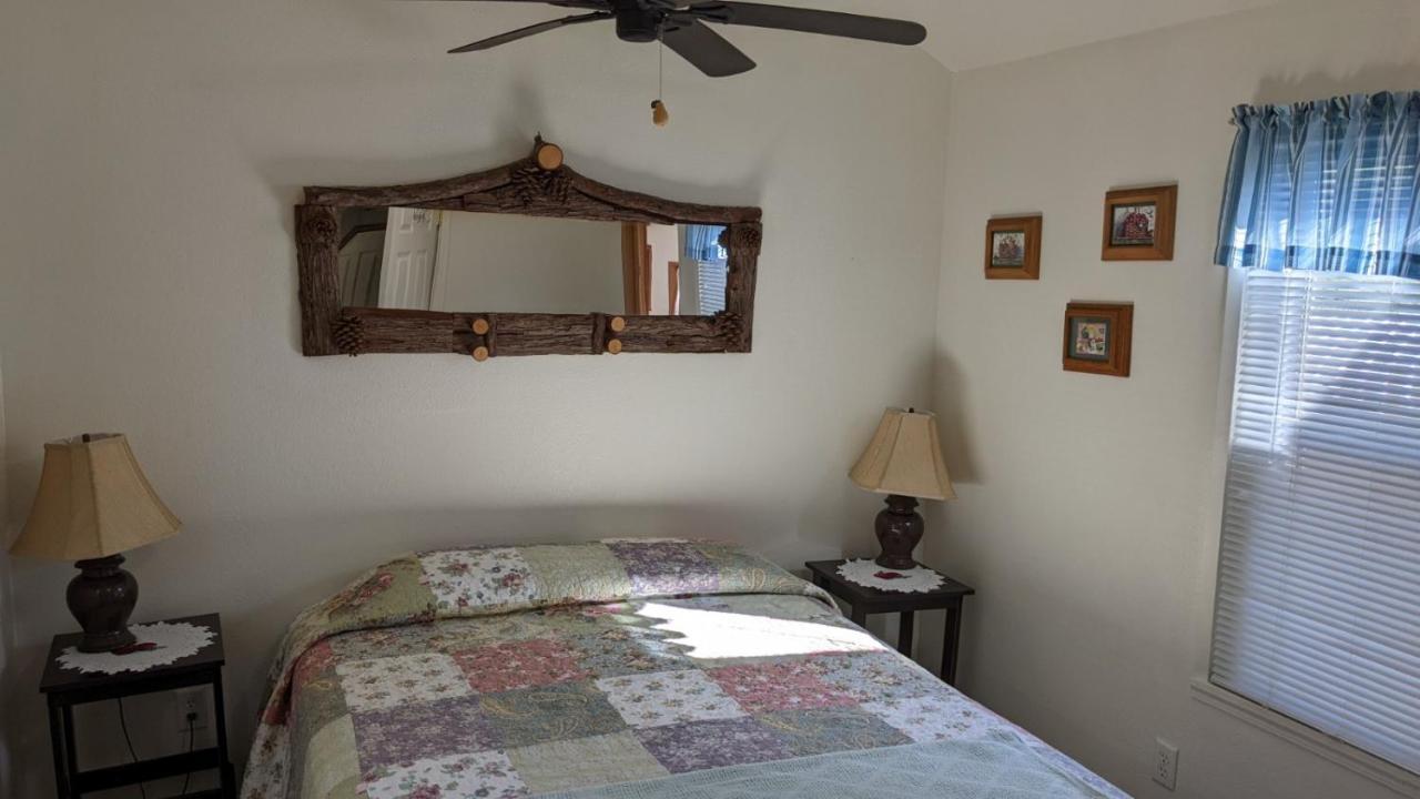 Room #3 At The Apple Place Miramonte Exterior photo